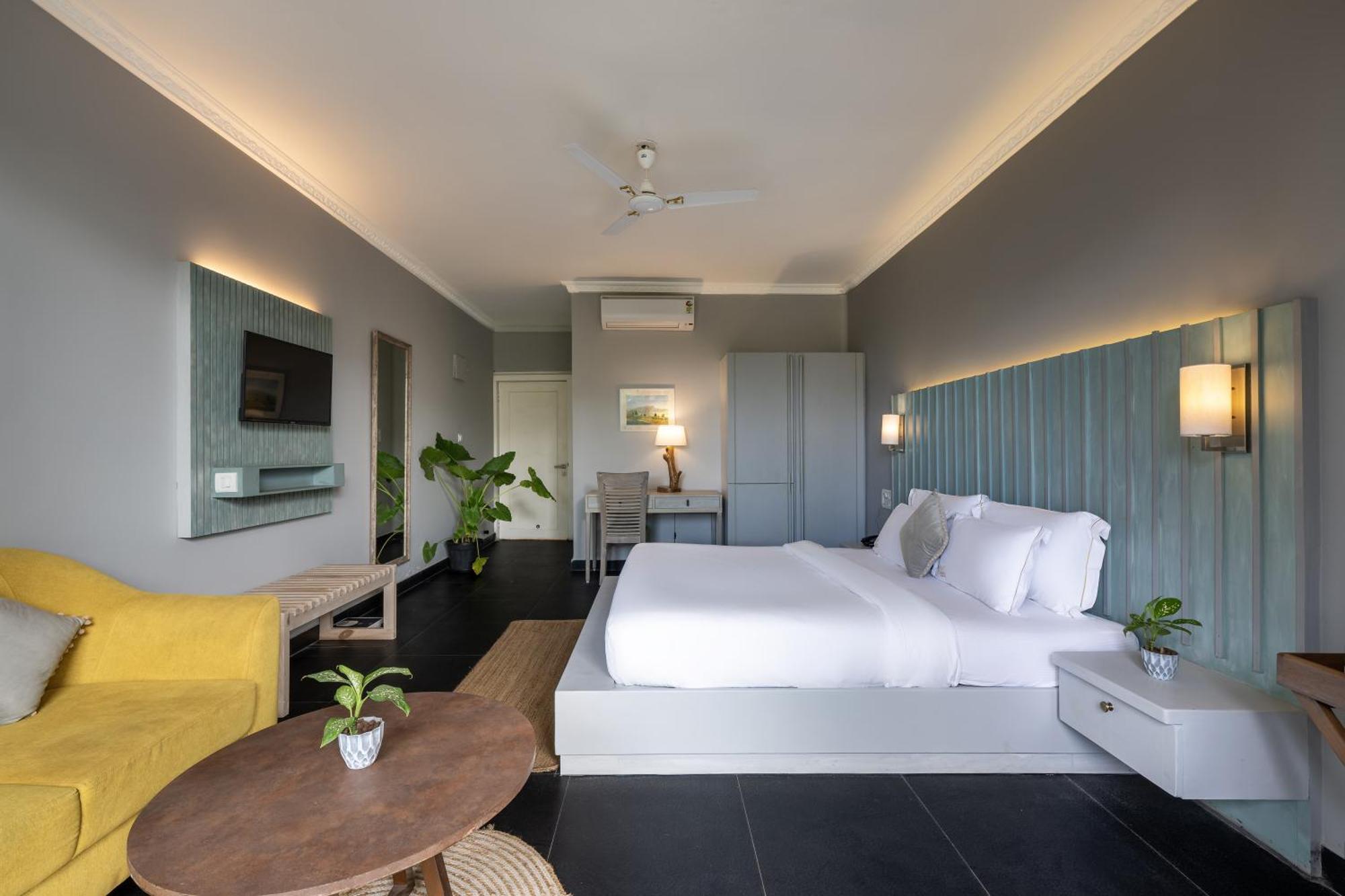 Hotel Echor Samara Morjim Goa Sea View Restro Esterno foto